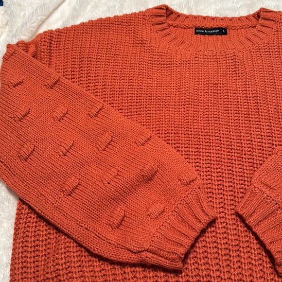 Moon & Madison Knit Bubble Sleeve Rust Sweater Size L - NWOT - Picture 6 of 9